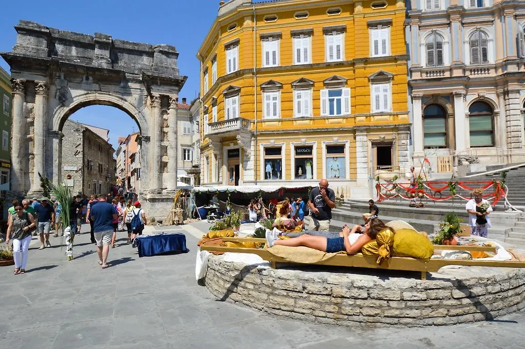 Apartment in Pula/Istrien 10864 Veruda 0*,