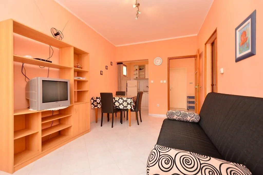 Apartment in Pula/Istrien 10864 Veruda Kroatien